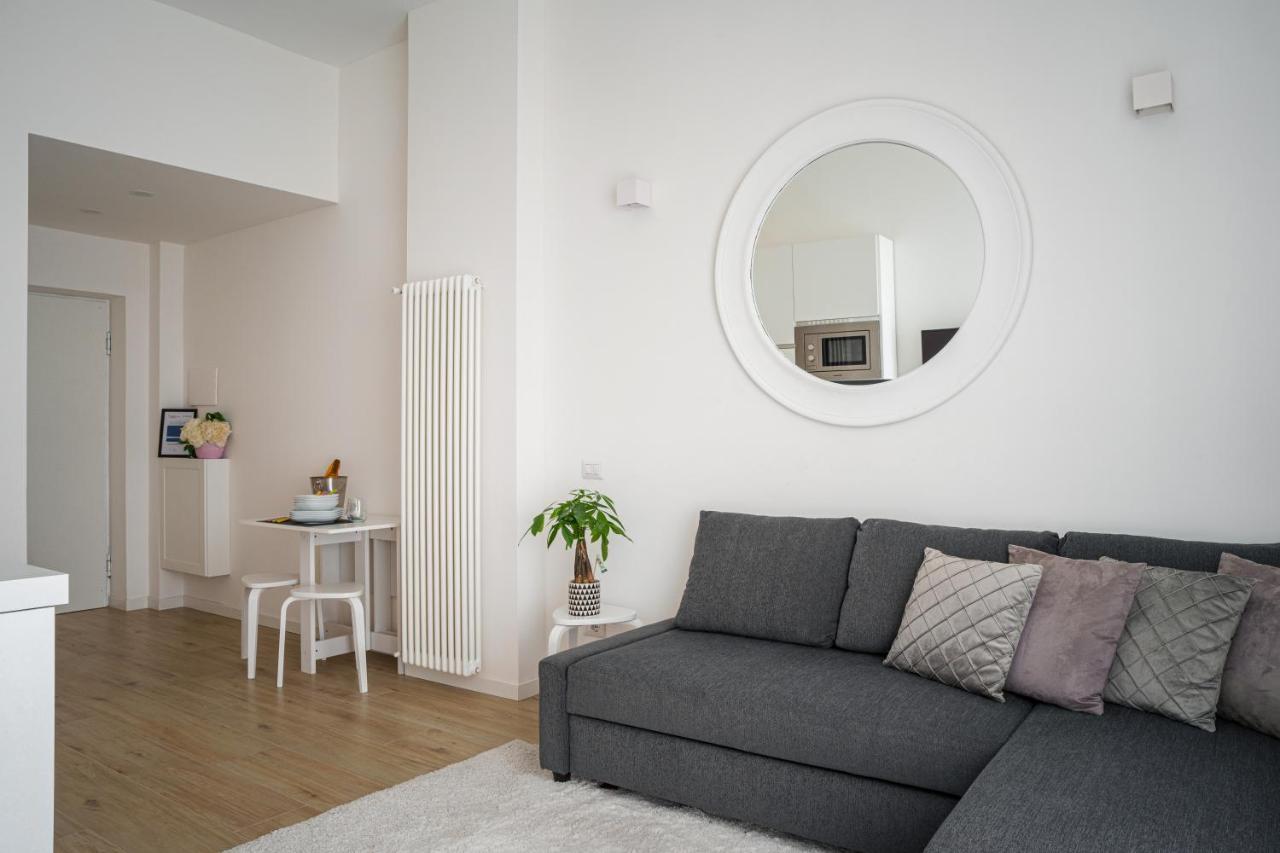 Accomodo Mib31 Bivano Centro Storico Apartment มิลาน ภายนอก รูปภาพ