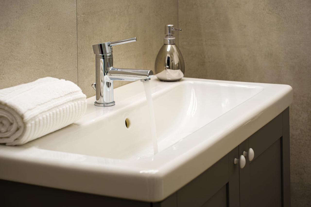 Accomodo Mib31 Bivano Centro Storico Apartment มิลาน ภายนอก รูปภาพ