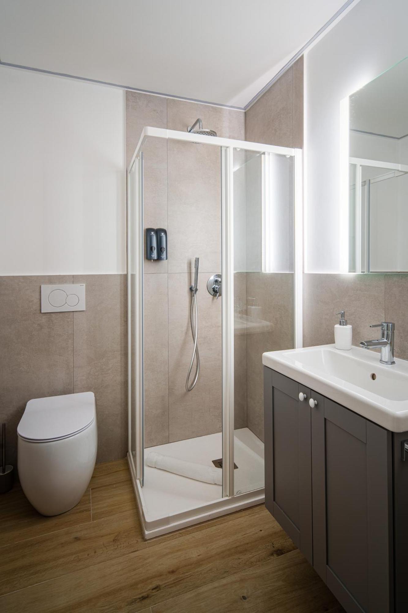 Accomodo Mib31 Bivano Centro Storico Apartment มิลาน ภายนอก รูปภาพ